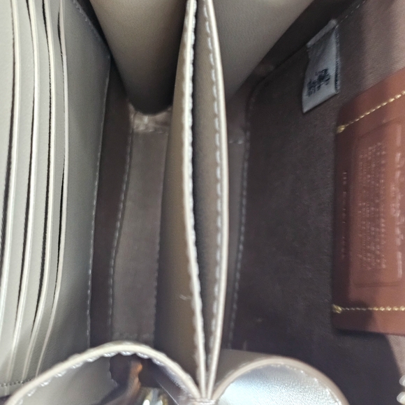 Coach Beige Signature Crossbody Bag with Gold Chain - Picture 5 of 12